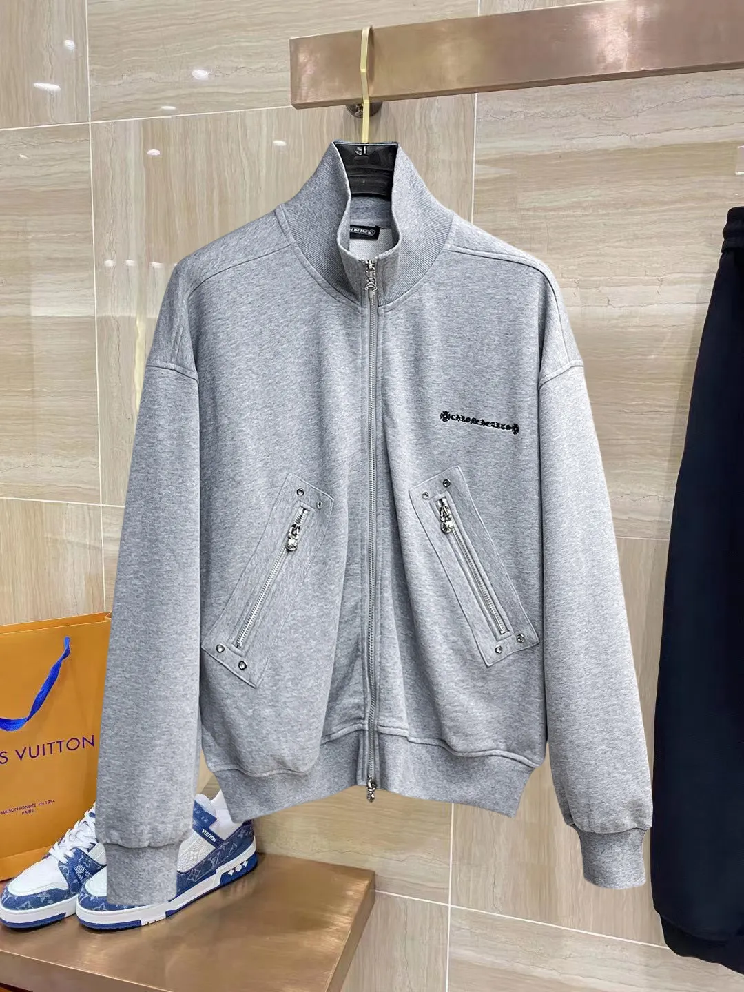 Same Style， ， 2026 New Arrival ，Original Premium Breathable ， ， ， Quality。 ， Sizes：M～3XL